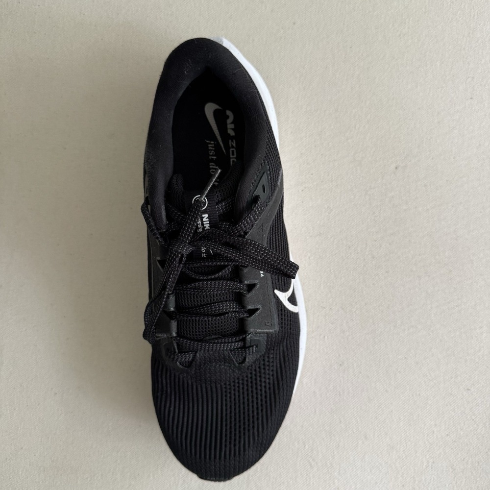 Nike Air Zoom Pegasus 40 Mens Size 10.5 Black White Running Sneakers DV3853-001 - Picture 11 of 16
